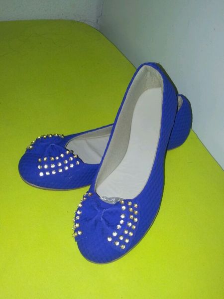 Sapatilha Azul com laço e strass